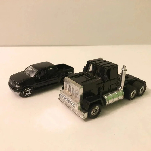 Lot  of 2 Motor Max Ford F150 and Galoob Micro Machines Tractor Truck Hauler - Picture 1 of 12